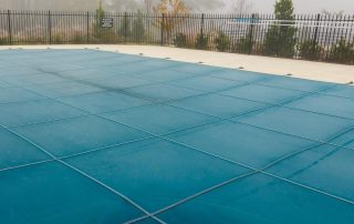 Ventajas increíbles de cubrir tu piscina en invierno